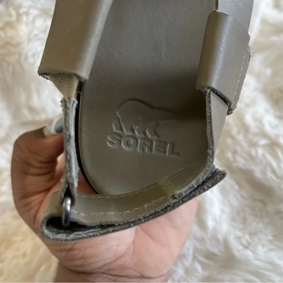 Sorel | Roaming Criss Cross Sandal | Cano Green | W9.5