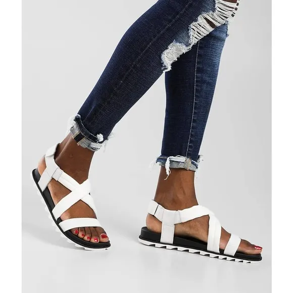 Sorel Roaming Decon Sandal - NWB - Size 8.5