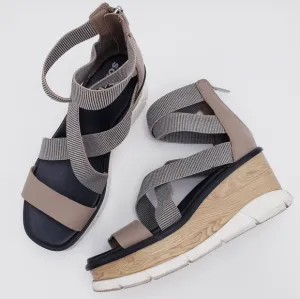 Sorel Women's 7 Joanie III Sport Strap Platform Wedge Sandals Omega Taupe White