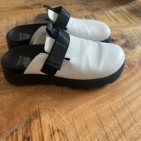 Sorel Womens Black White Viibe™ Clog Size 8.5