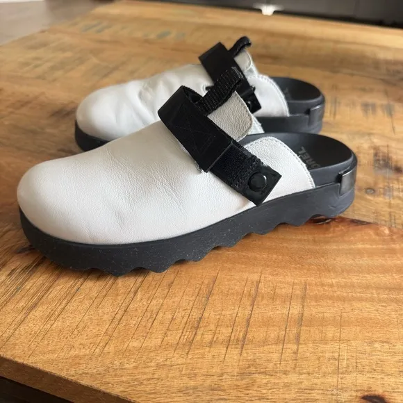 Sorel Womens Black White Viibe™ Clog Size 8.5