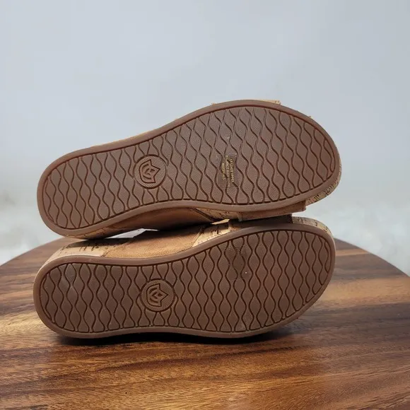 Spenco Brown Leather Studded Adjustable Sandals 6B NWT