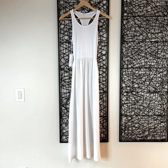Stateline Chic White Linen Sleeveless Maxi Dress