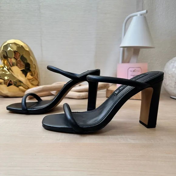 Steve Madden Black Strappy‎ Heels, Size 6M