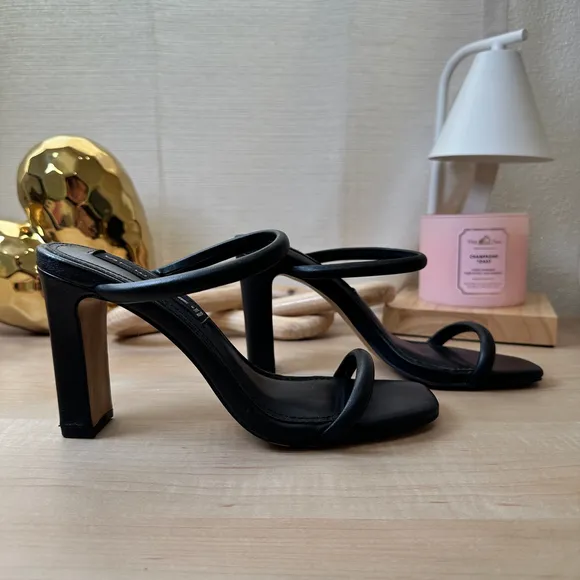 Steve Madden Black Strappy‎ Heels, Size 6M