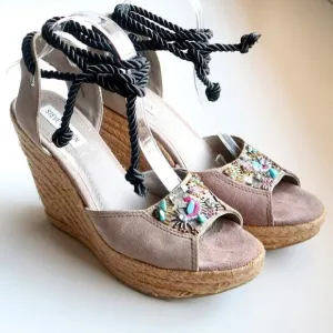 Steve Madden Chryslis Taupe Suede Leather Ankle Tie Espadrille Wedge Sandals 10