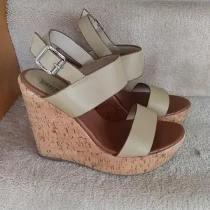 Steve Madden Esme Leather Wedge Cork Sandals with Ankle Strap Size 7.5M