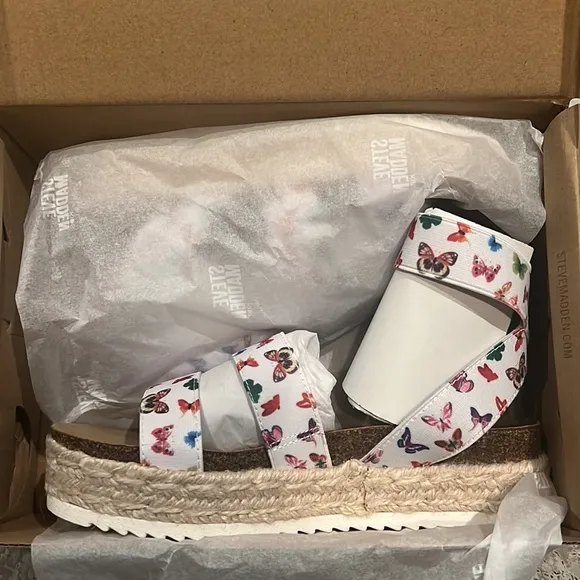 Steve Madden Kids Butterfly Print Sandals - Girl’s Size 2 New in Box