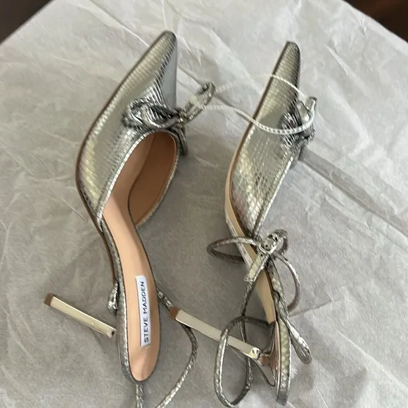 Steve Madden Sherise Pump in Pewter Silver Lizard