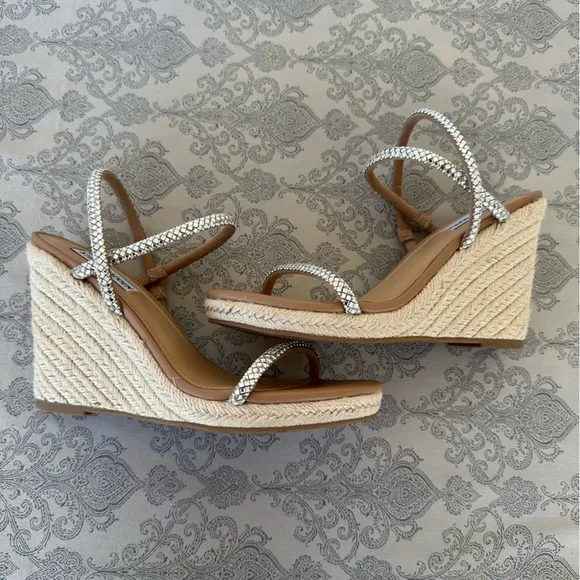 STEVE MADDEN Udell Morgan Rhinestone Wedge Sandals in Silver NWOT