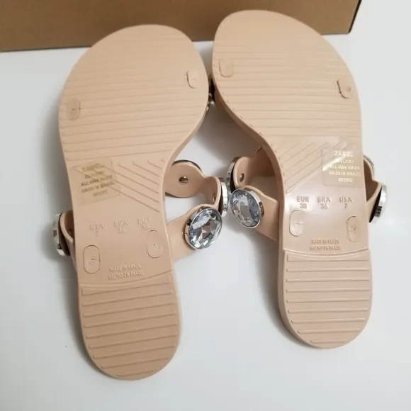 🆕️Steve Madden Zabel Nude Rhinestone Flat Sandals