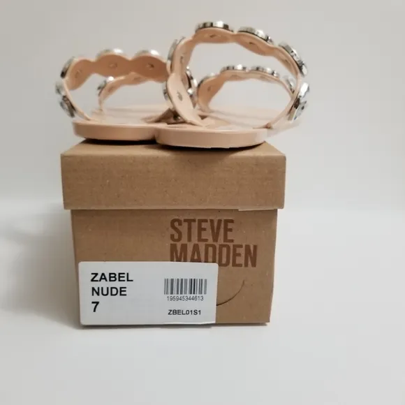 🆕️Steve Madden Zabel Nude Rhinestone Flat Sandals