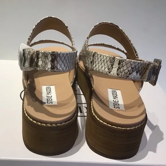 Steve Madden😀Teenie bone snake sandal size 9.5