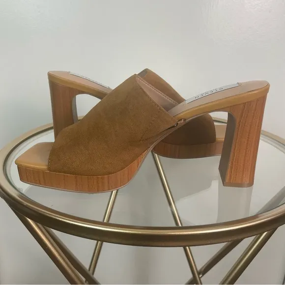 Steven New York Pamela High Heel Sandals 9 Sz Tan Color Weekend Vacation NWT