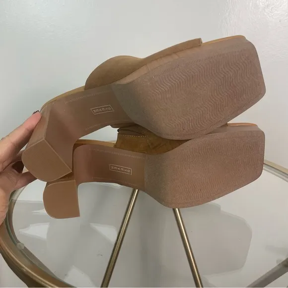 Steven New York Pamela High Heel Sandals 9 Sz Tan Color Weekend Vacation NWT