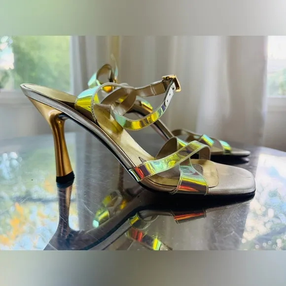 STUART WEITZMAN Amazing Vintage Holographic Sandals Heels