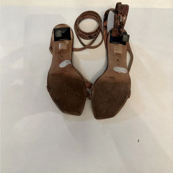STUART WEITZMAN Beatrix 100 wrap high heel sandal luxury brown snakeskin sz8