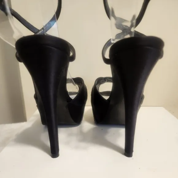 Stuart Weitzman Black Peau de Soie w/Crystal Trim Platform Sandals Sz.7 Ret $500