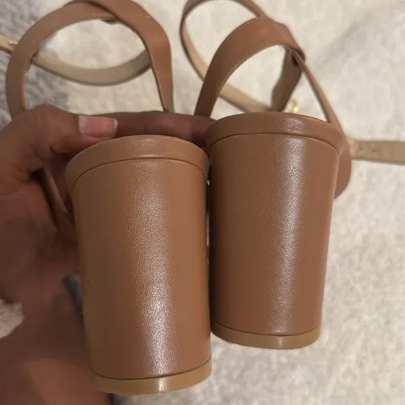 STUART WEITZMAN brown sandals heels size 9B nearly bare