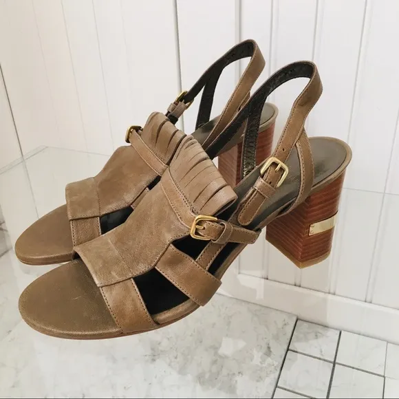 Stuart Weitzman Fandangos Women’s Heels Sandals