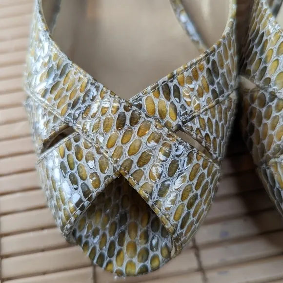 Stuart Weitzman gold/grey women's sz 10M slingback platform open toe sandals. Sn
