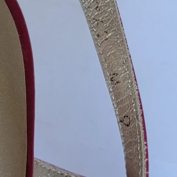 Stuart Weitzman Patent Leather Open Toe Slingback Kitten Heel Sandals. Size 9M