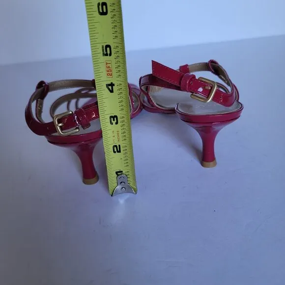 Stuart Weitzman Patent Leather Open Toe Slingback Kitten Heel Sandals. Size 9M
