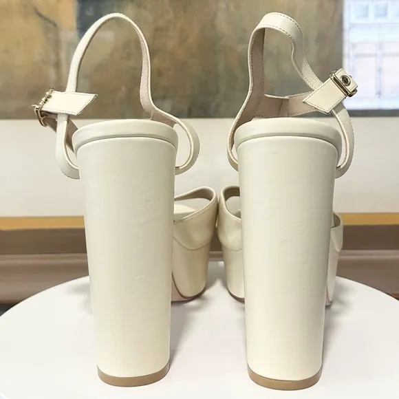 🌹STUART WEITZMAN🌹 Ryder Ankle-Buckle Platform Sandals Size: 11.5