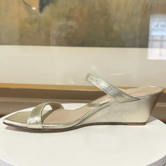 🌹STUART WEITZMAN🌹Aleena Metallic Leather Wedge Sandals Size:10.5B