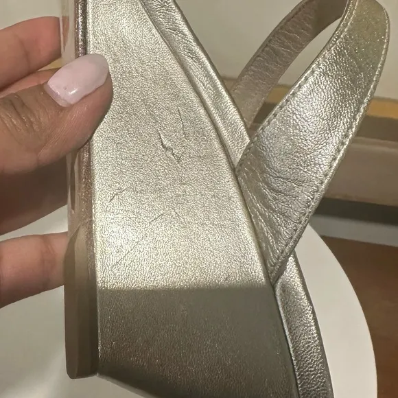 🌹STUART WEITZMAN🌹Aleena Metallic Leather Wedge Sandals Size:10.5B