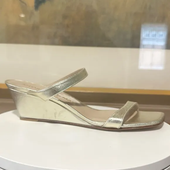 🌹STUART WEITZMAN🌹Aleena Metallic Leather Wedge Sandals Size:10.5B