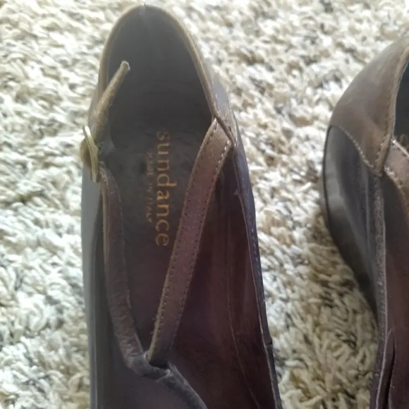 Sundance t strap leather wedge sandals sz 40/9,5