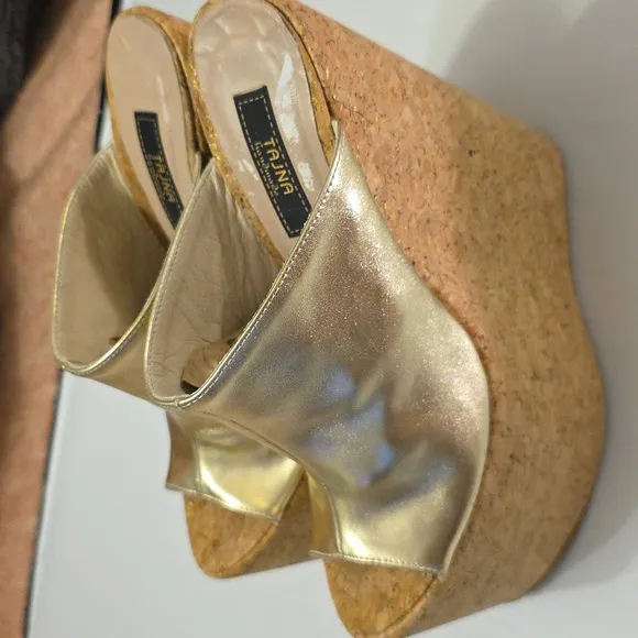 TAJNA CLUBPEEP TOE PLATFORM HEEL WEDGE- 35 / 21cm