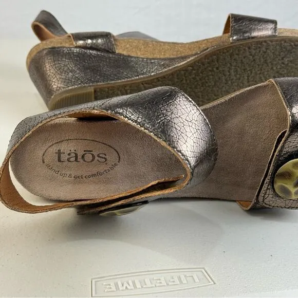 Taos Footwear Charade Sandals Women’s Size 11 Copper Metallic Leather Wedge Heel