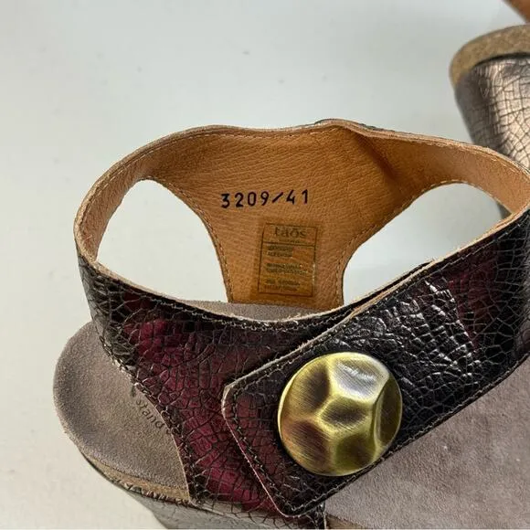 Taos Footwear Charade Sandals Women’s Size 11 Copper Metallic Leather Wedge Heel