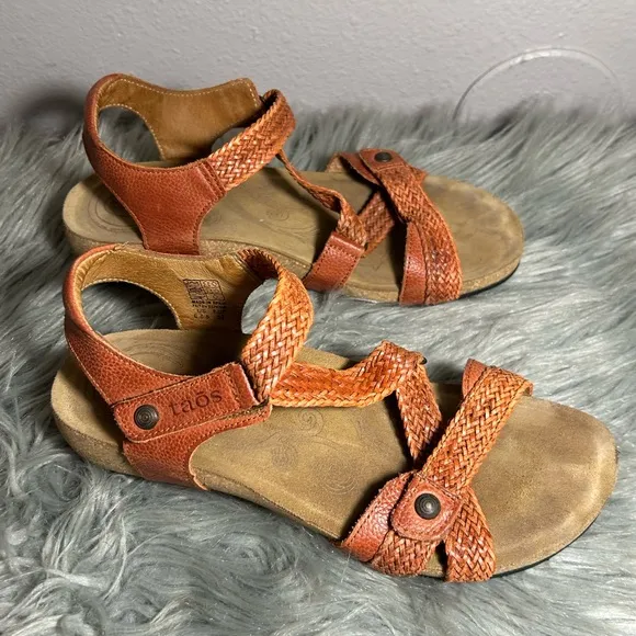 Taos Footwear Trulie Terracotta Orange and Tan Sandals Size 8-8.5