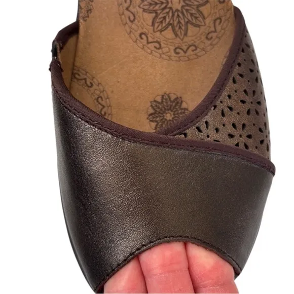 Taos Leather Sandals Brown Bronze Size 10 EUC