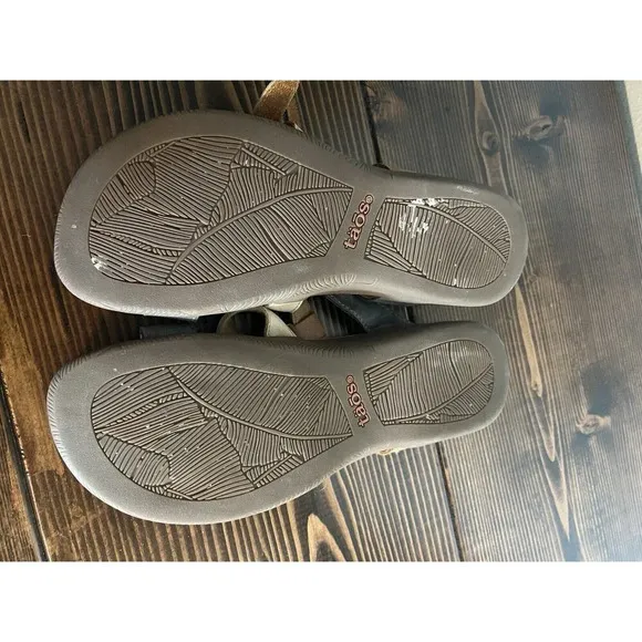 TAOS Prize 4 Steel Multi Adjustable Top straps Leather Slide On Sandals Size 8