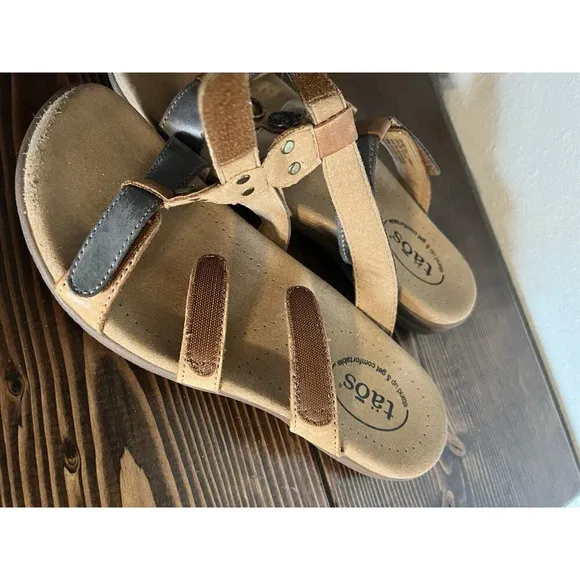 TAOS Prize 4 Steel Multi Adjustable Top straps Leather Slide On Sandals Size 8