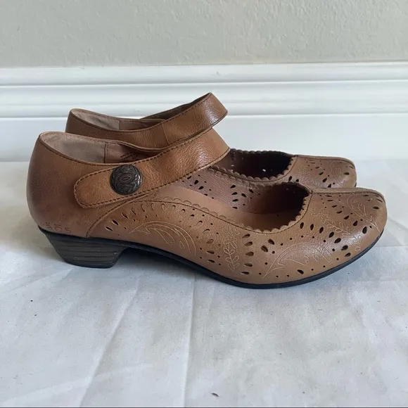 Taos Tango Mary Jane Wedge Sandals Leather Women Size 7.5