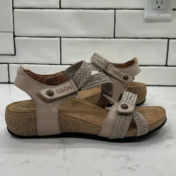 Taos Trulie Stone Women’s Sandals Size 6-6.5