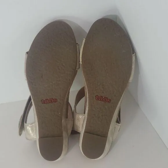 Taos Women's Carousel 2 Gold Leather Wedge Sandals Size EU 39 US 8/8.5