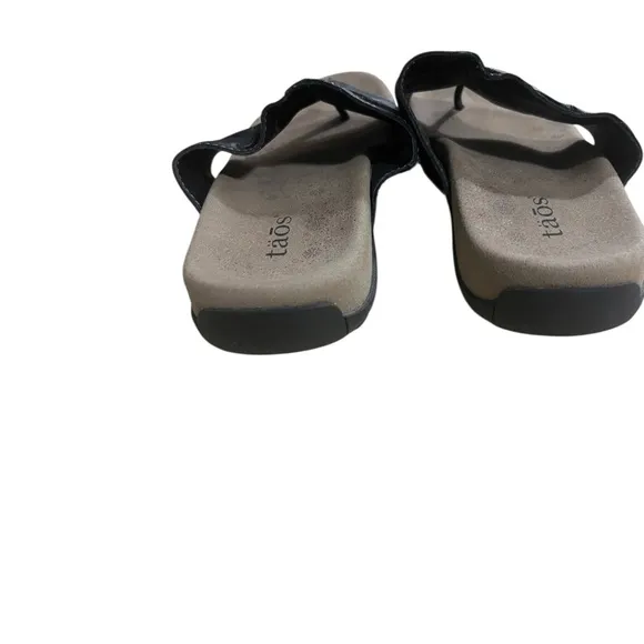 Taos Women’s Gift 2 Ruched Leather Sandals