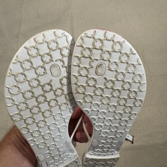 Tara Grinna White Patent Logo T-Strap Jelly Strappy Thong Sandals Gold Accents 8