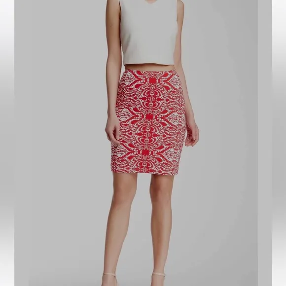 TART size Medium tropical print skirt, new never worn, red and white, back slit