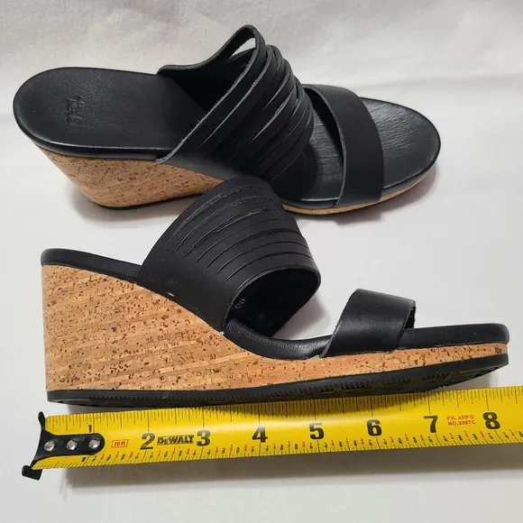 Teva Arabelle Leather Wedge Sandals sz 7.5