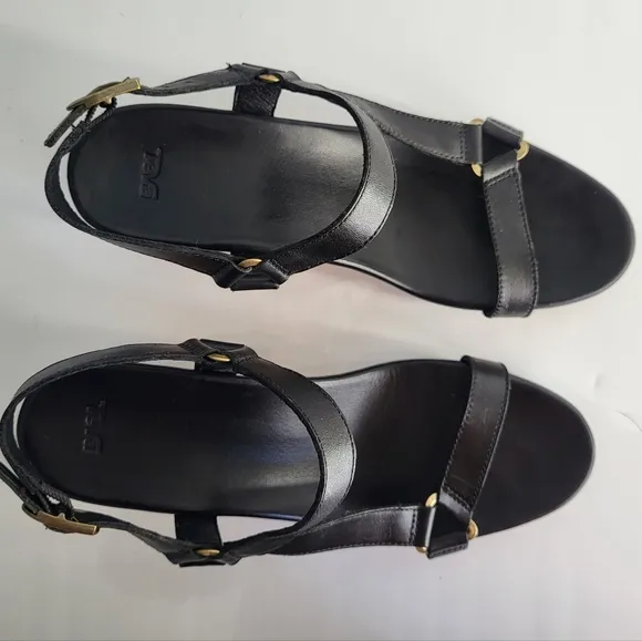 Teva Arrabelle Universal Leather Black Cork Wedge Sandal.
