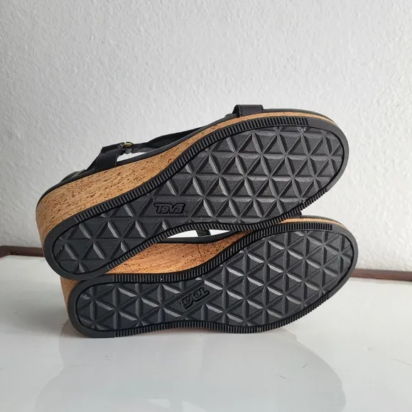 Teva Arrabelle Universal Leather Black Cork Wedge Sandal.