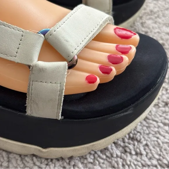 TEVA Leather Zamora Universal Flatform Sandals Size 8 Adjustable Open Toe