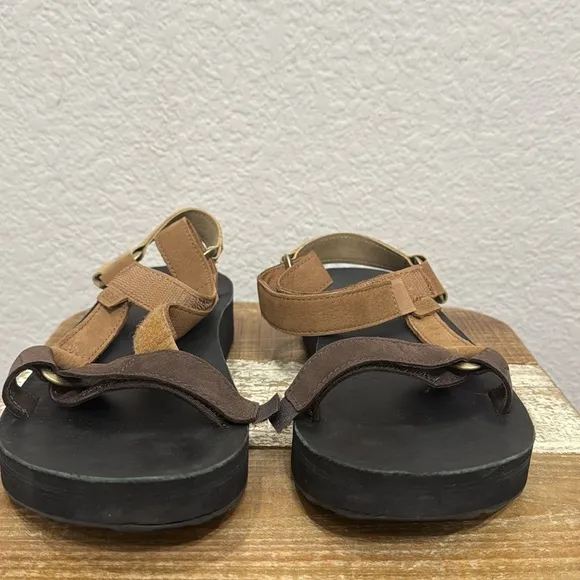 Teva Midform Universal Leather Sandals Size 8